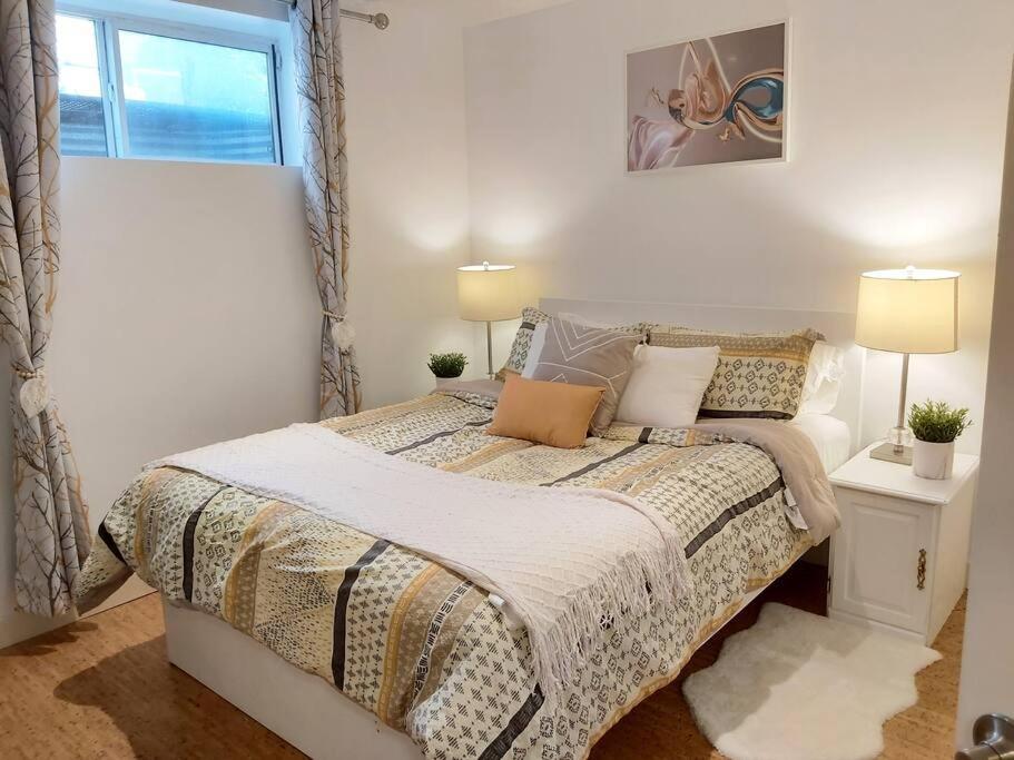Cozy Suite, Free Wifi , Free Parking *