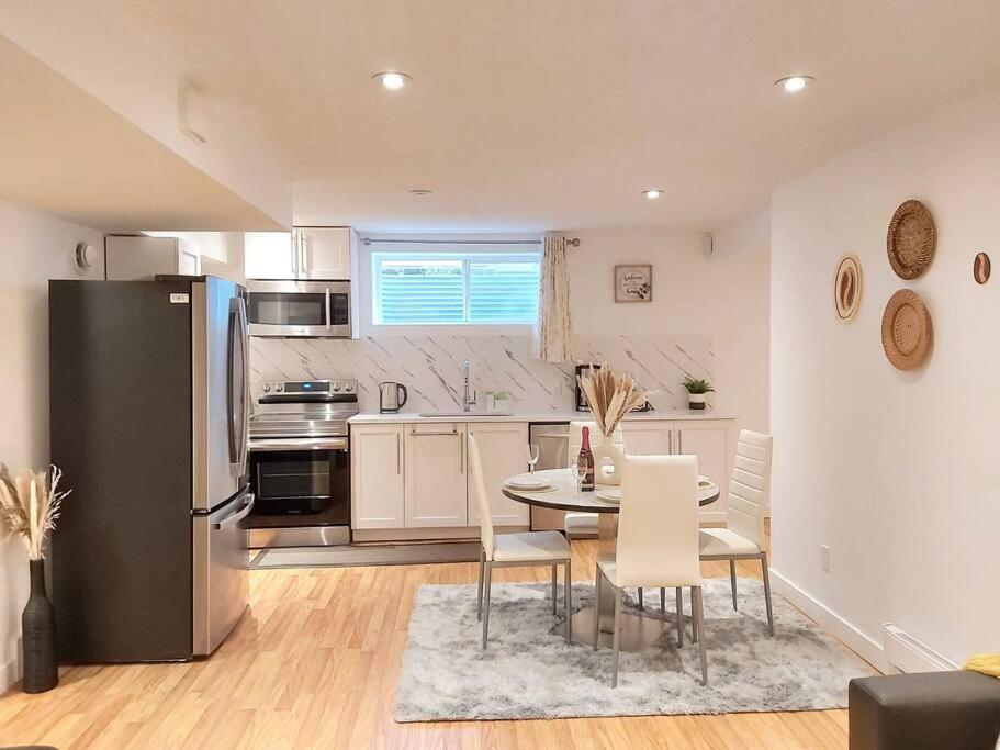 Holiday home Cozy Suite, Free Wifi , Free Parking *